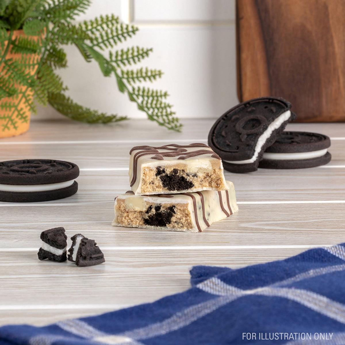 dipped-cookies-and-cream-protein-bars-r4 15807_QN_USA_ProteinBar_CAC_InterimAssetUpdate_Digital-Dipped-ProductCarouselSet_Tabletop1.jpg